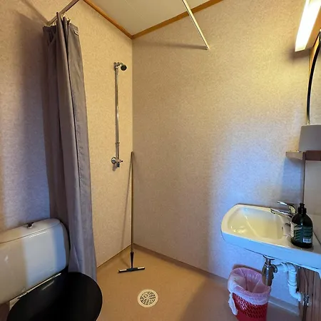 Skoghus بيت شباب *